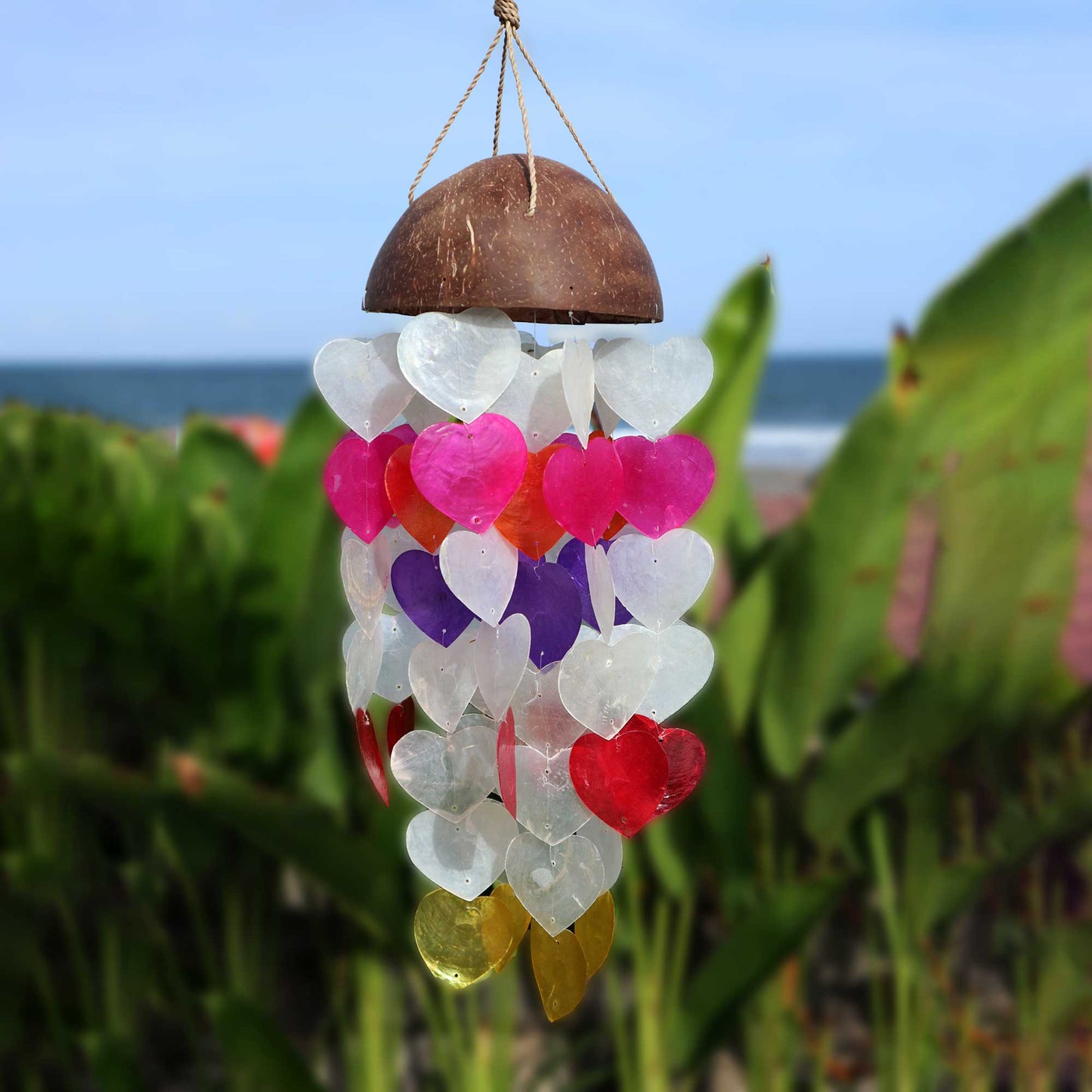 Carillons en Noix de Coco et Capiz - Grands Cœurs - 40cm
